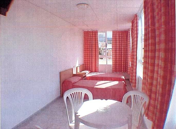 Hotel Iris Benidorm Room photo